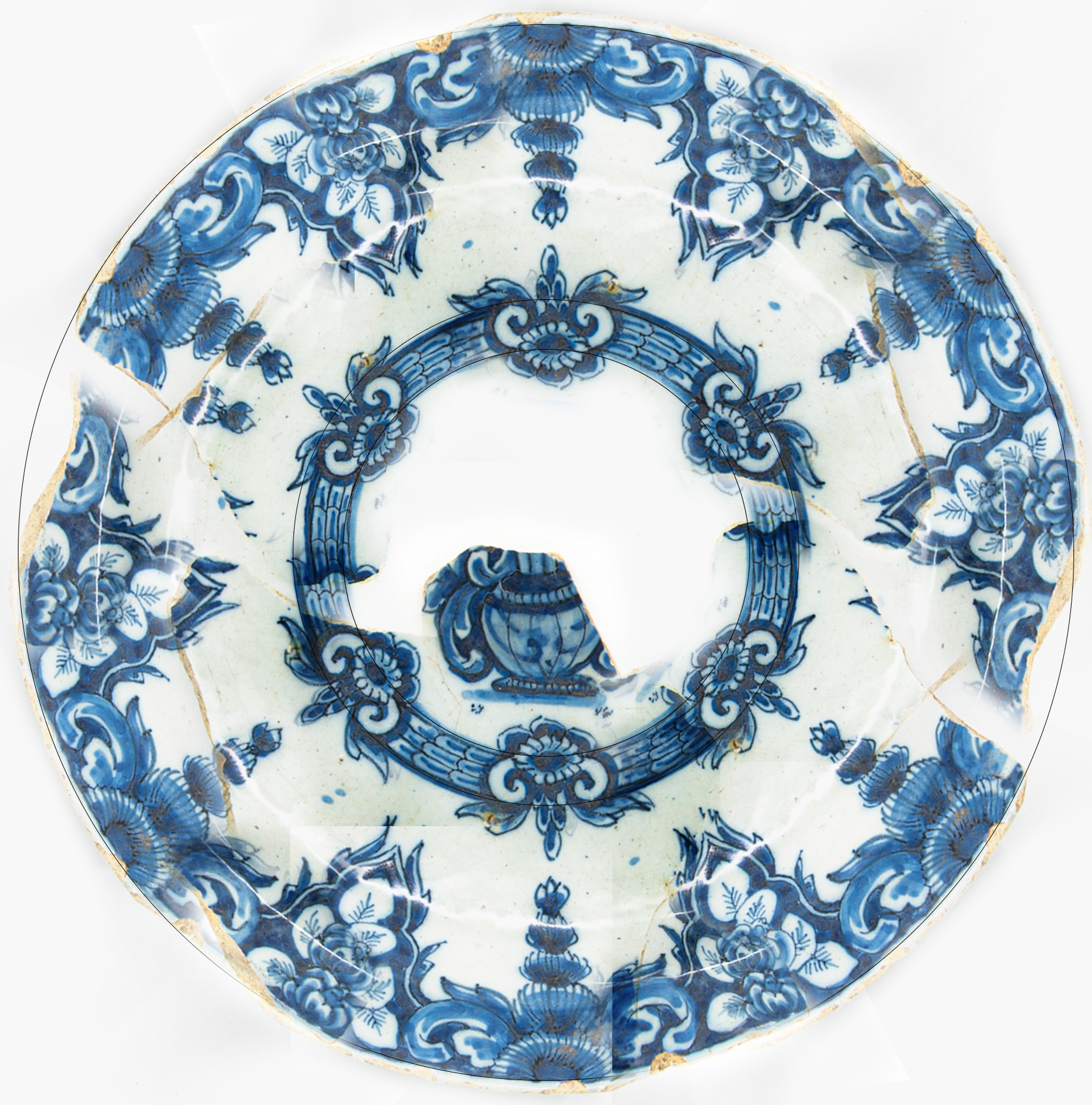 Faience plate reconstruction